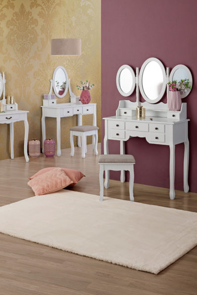 Consigue sofisticación en tu dormitorio incorporando un tocador objetos decoración originales