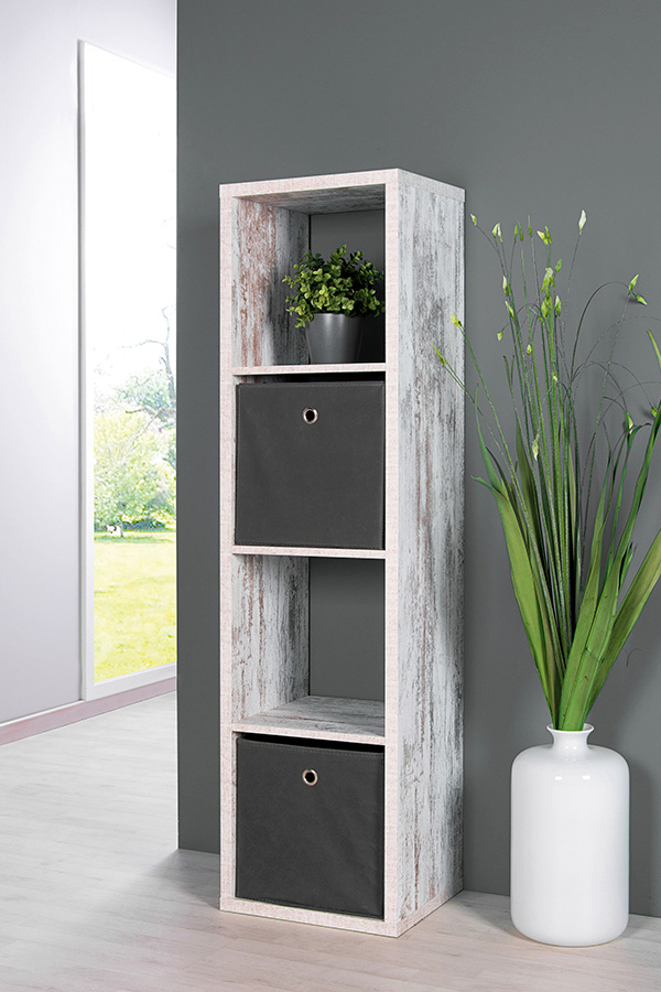 La estantería FRESNO es ideal para espacios pequeños: muestra lo que más te guste, oculta lo que prefieres que no se vea decoracion pisos pequeños